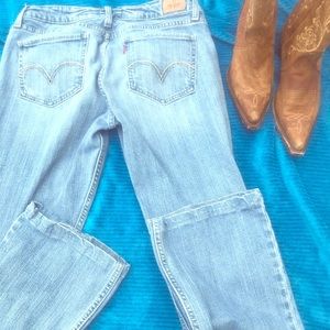 Womens llevis superlow waist